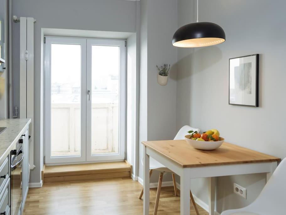 Good Vibes Central Apartment Bucharest Luaran gambar